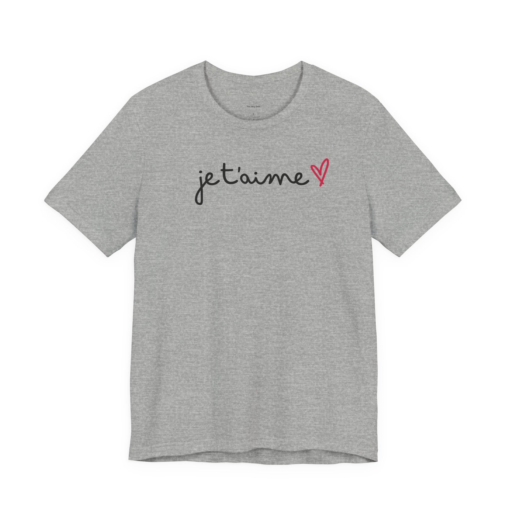 Gray t-shirt with 'je t'aime' text and heart